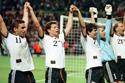 Loja online Fútbol Emotion Portugal - Blogs de futebol - Curiosidades sobre o Campeonato Europeu de Seleções - Capa.webp